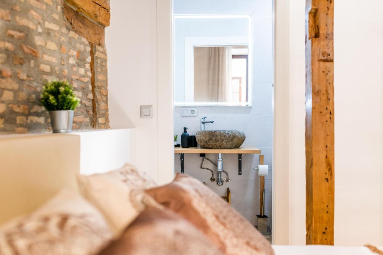 Wekey Homes Granada, Mesones Central Suites Esterno foto